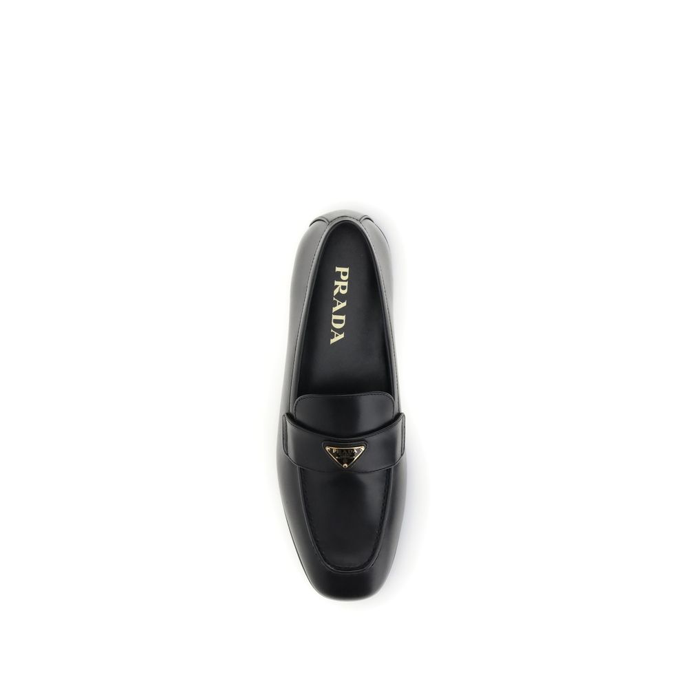 Black Calf Leather Bos Taurus Slip-On Loafers - Élégance Sélective