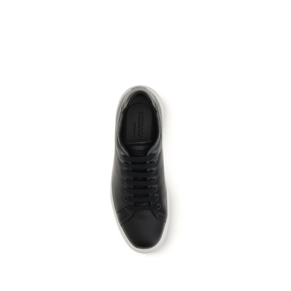 Black Calf Leather Bos Taurus Low Top Sneakers - Élégance Sélective